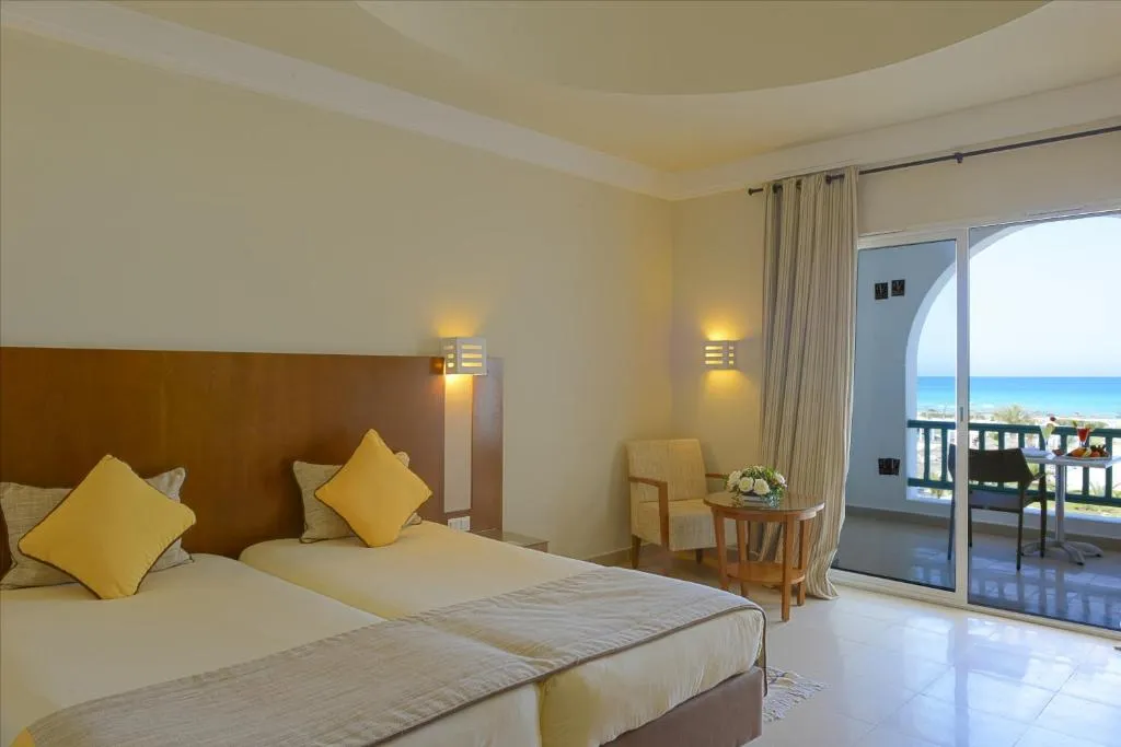 Triple Room with Sea View (2 Adults + 1 Child)